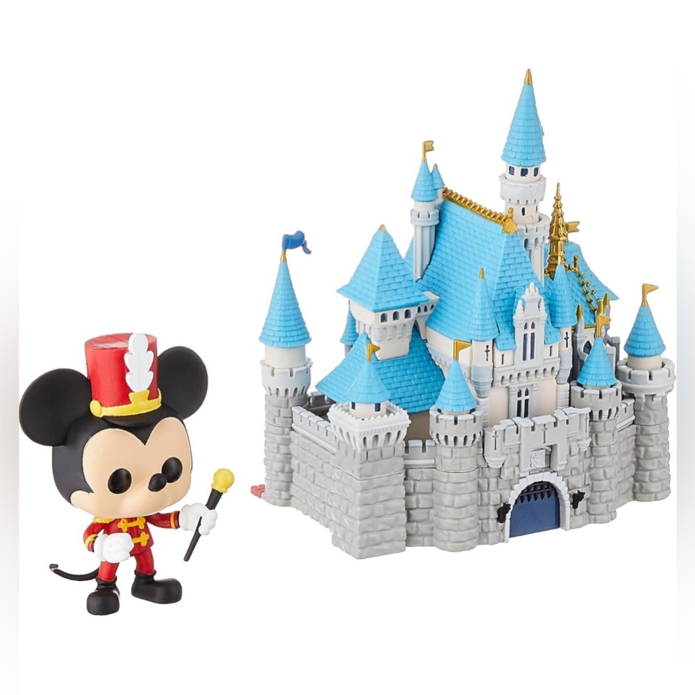 Funko Pop! Town: Disney 65th - Disneyland’s Sleeping Beauty Castle with Mickey